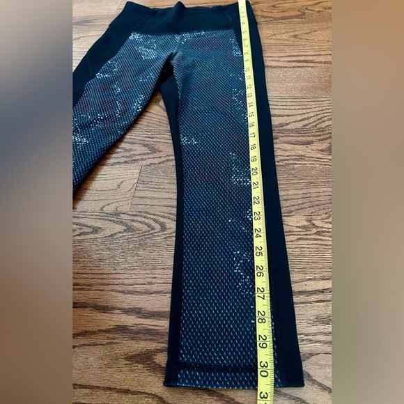 Under Armour Women’s Leggings - Picture 7 of 7